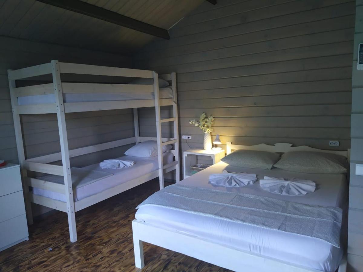 Guest House Lev Pizunda Esterno foto