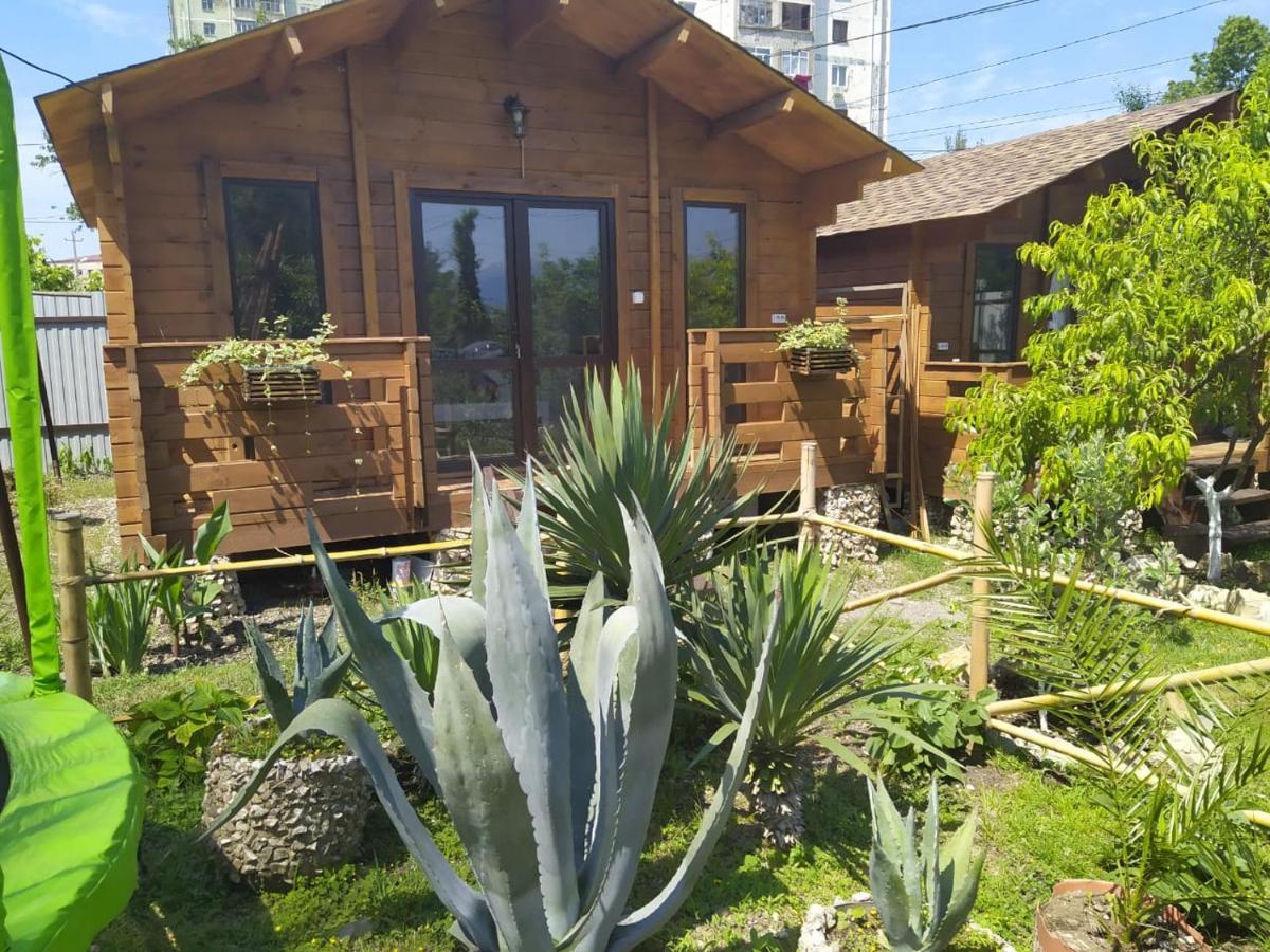 Guest House Lev Pizunda Esterno foto