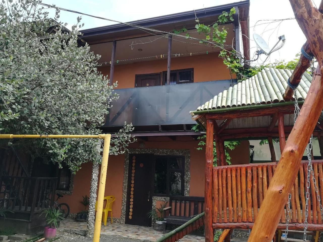 Guest House Lev Pizunda Esterno foto