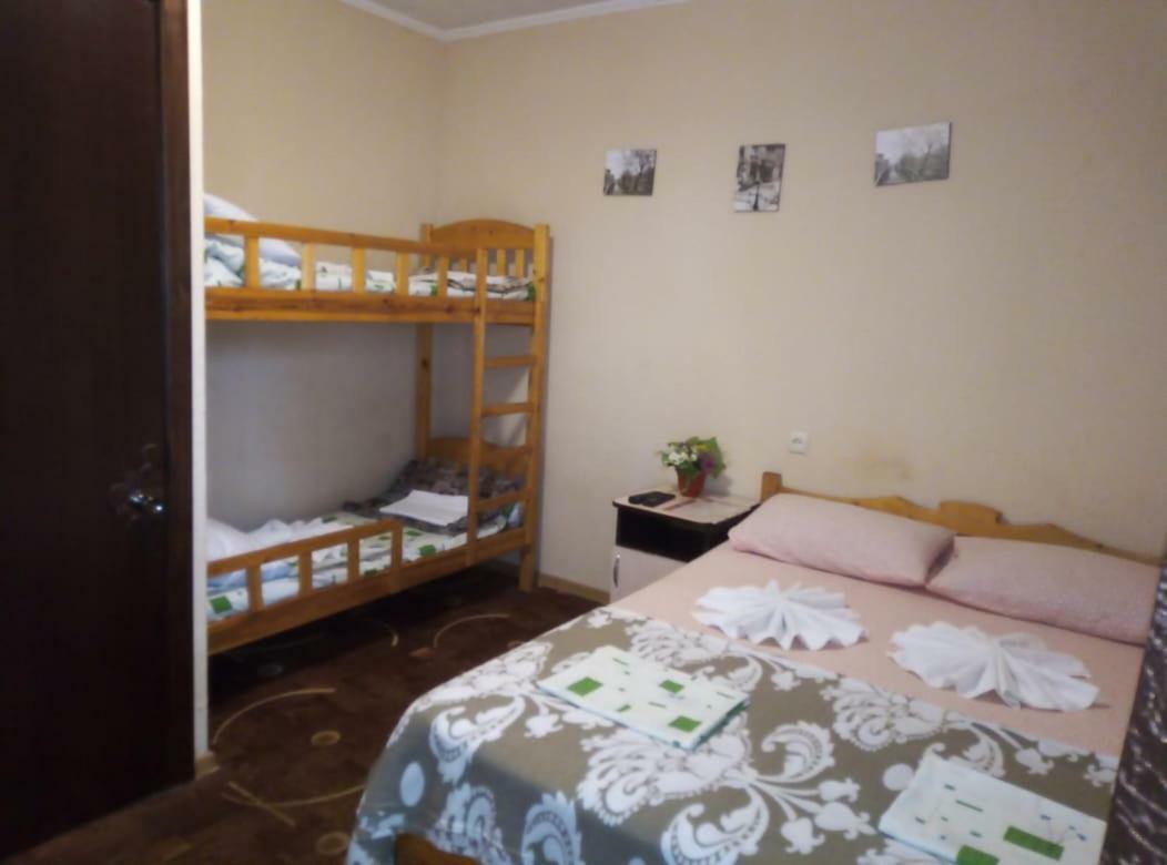 Guest House Lev Pizunda Esterno foto